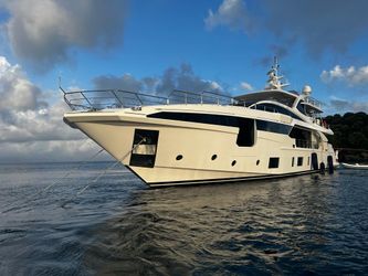 115' Azimut 2022 Yacht For Sale